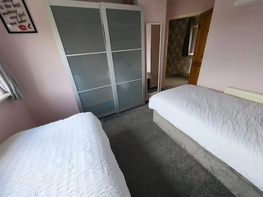 Apni Homes! Birstall  Birstall (West Yorkshire)