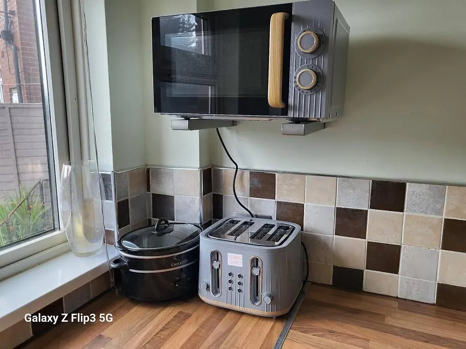 Apni Homes! Birstall  Casa vacanze